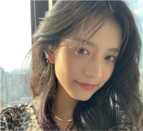 女生常见的几种脸型:方脸大气,圆脸幼态,鹅蛋脸堪称