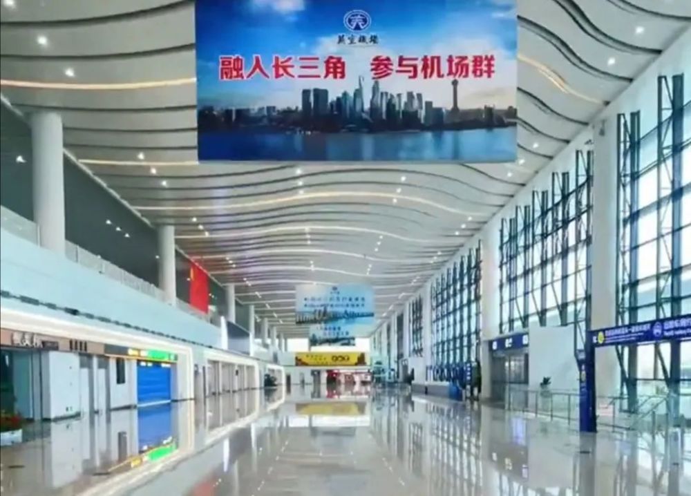 芜宣机场坐落在湾沚区新芜经济开发区小庄,距离芜湖主城区大约40公里