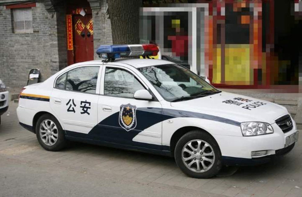 国内警车"大换血",贵州的接地气,深圳的最豪横:清一色