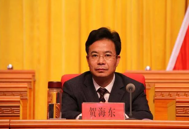 贺海东任呼和浩特市代市长