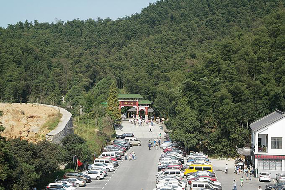 南昌梅岭登山公路一路风光一路景视觉效果分外宜人