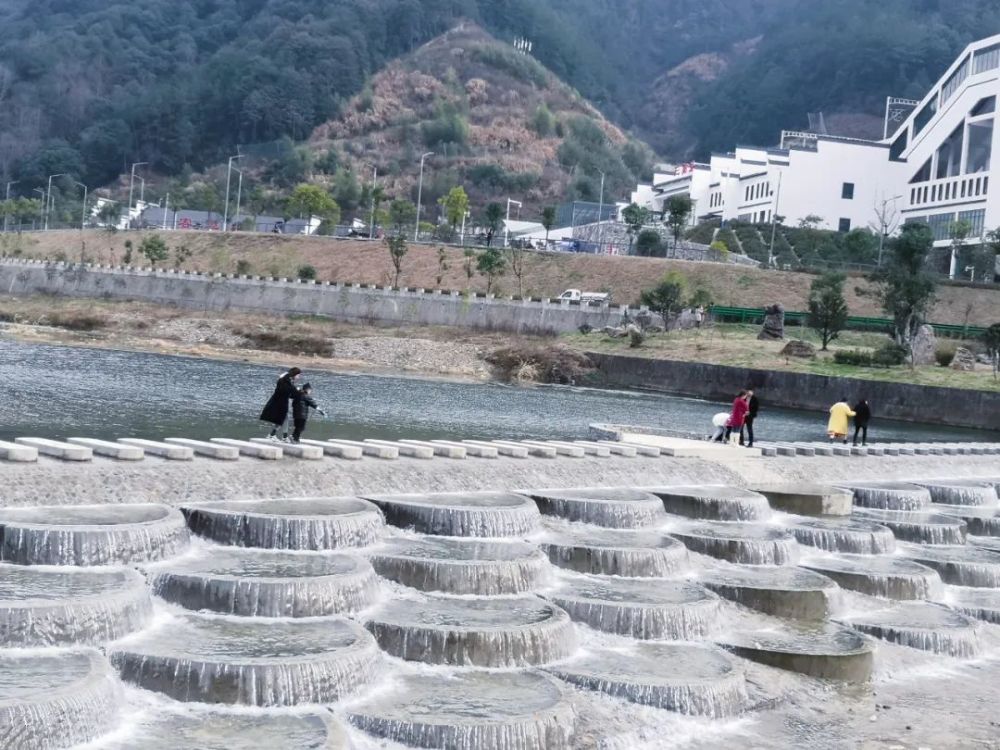 歙县新晋网红打卡点:三阳鱼鳞坝