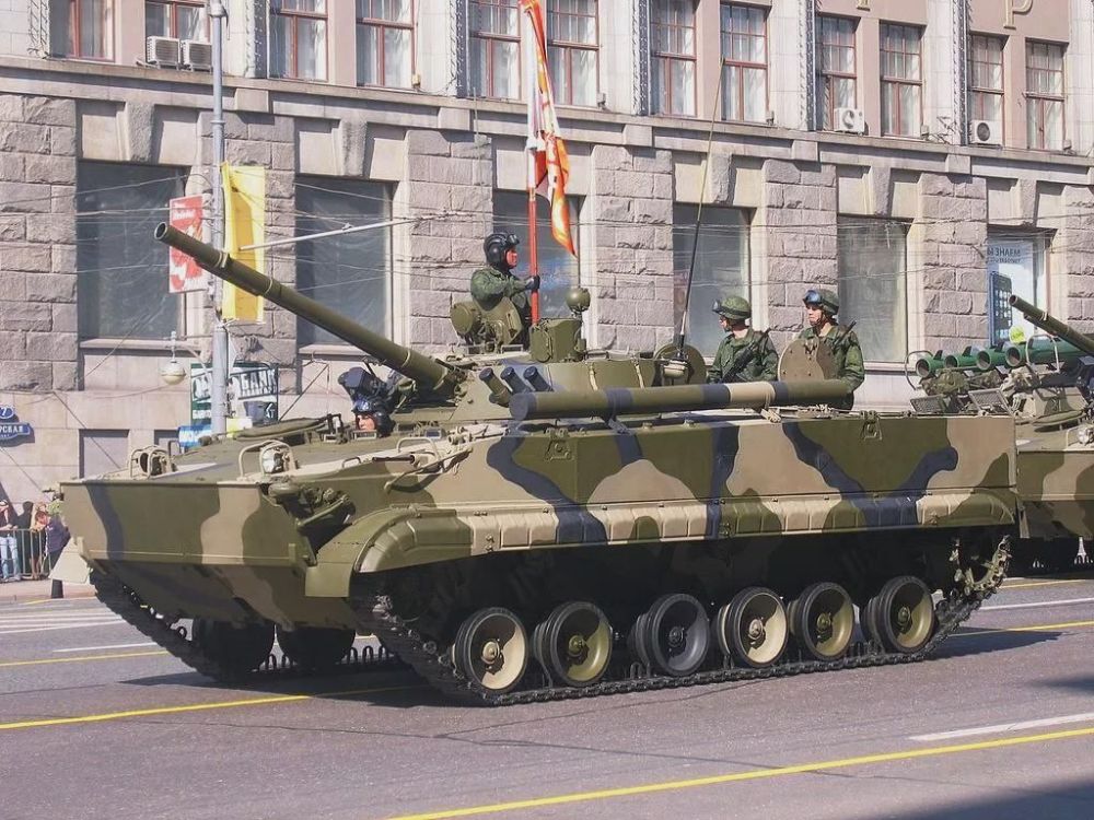 bmp3步战车竟敢发动机后置,俄军步兵拒绝乘坐,中国拒绝引进