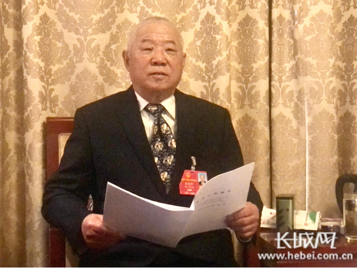 两会现场连线|吕廷祥代表:办好农村学校 让乡村美在"内涵"