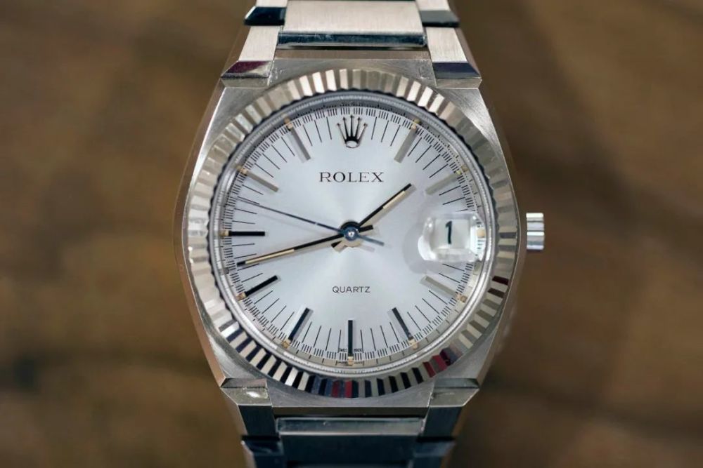 1970年,「rolex   劳力士」推出ref.5100,配备自产石英机芯