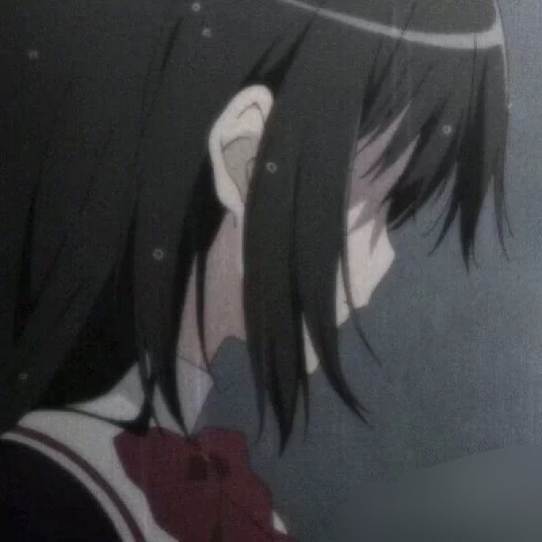 失落到满眼遗憾的女生头像人们常把寄予希望的那个人叫做白月光