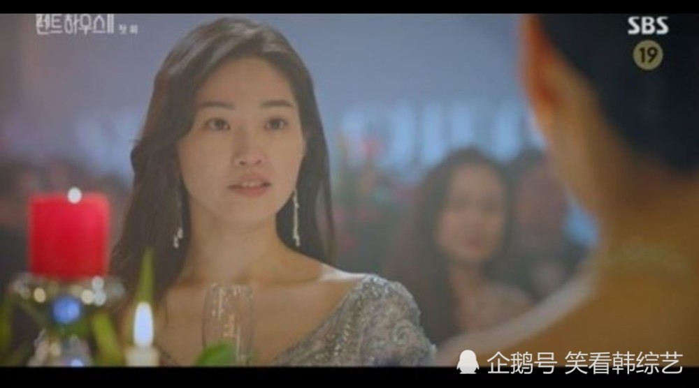 junjin刘亦书夫妇特别出演《顶楼2》,存在感吸引了观众们的视线