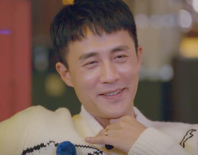 也让杜淳羡慕不已,不知道杜淳将要出生的孩子是男孩还是女孩呢?