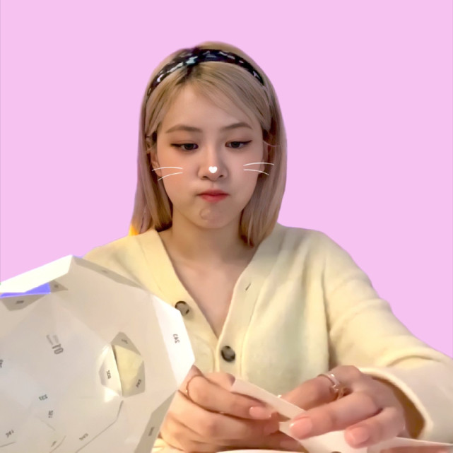 分享一组blackpink-朴彩英图片,可爱的勇子!安利安利!