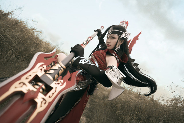 剑网三·天策·破虏军娘cosplay——"不负铠甲,不恋