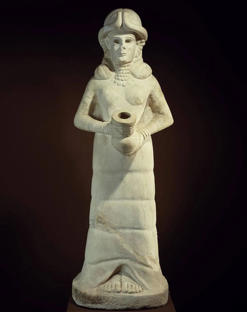 《女水神像》苏美尔文化(伊拉克)-雕塑作品欣赏(六十八)