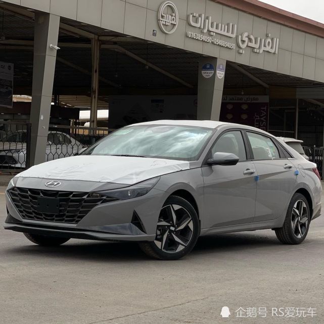 2021款北京现代伊兰特,北京现代伊兰特2021款 实拍2021年现代伊兰特elantra午夜灰,这尾灯太潇洒了