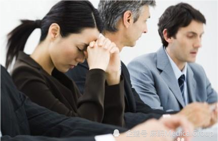 这届年轻人为什么越来越健忘?