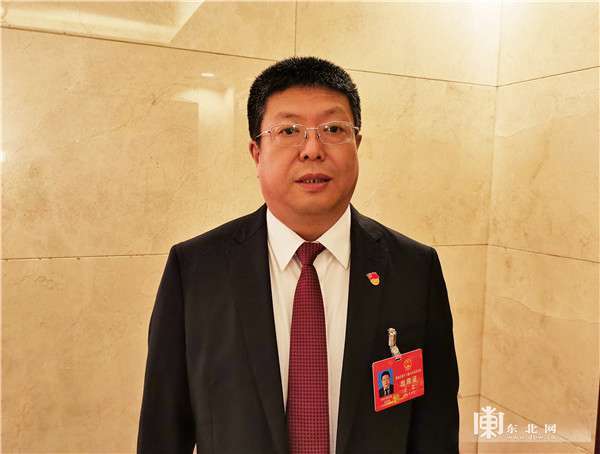 于宏代表介绍,去年以来,省政府出台稳企稳岗政策,黑龙江省金控集团第