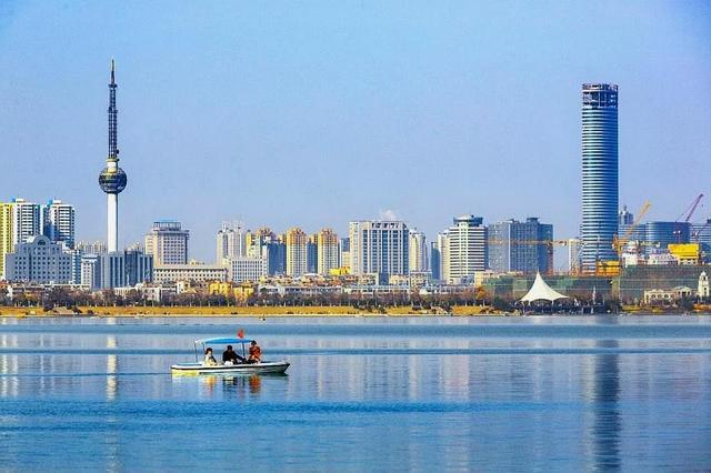 铜山区gdp_贫困山区的孩子图片(2)