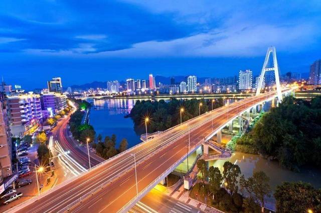 赣州市gdp 人均_赣州市地图(2)