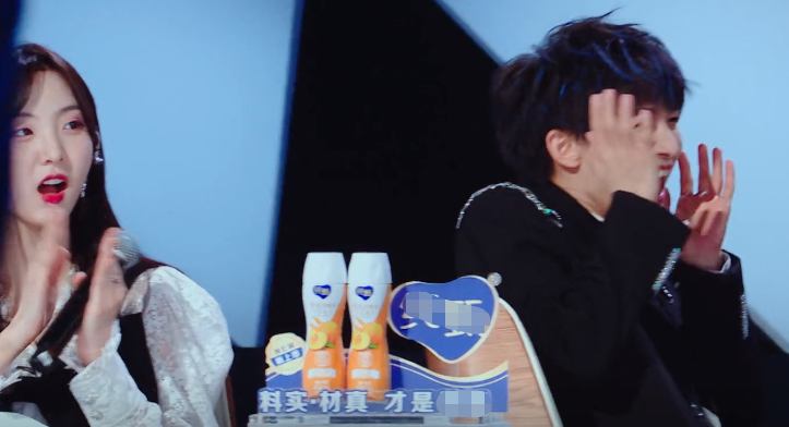 《创4》油腻选手:撩宁静秀腹肌,吐舌头卖萌,周深惊到不敢看