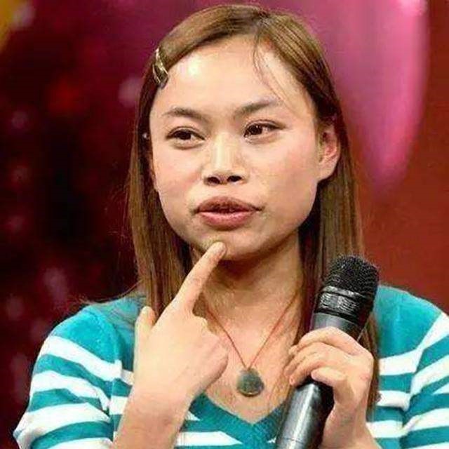 跑到美国的罗玉凤,频繁发言抹黑中国,如今终于被踢出社交平台