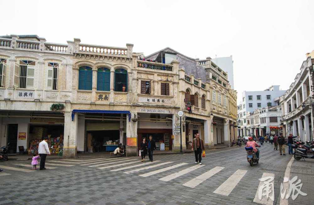 行摄天下|游热带动植物园,看海南魅力老城