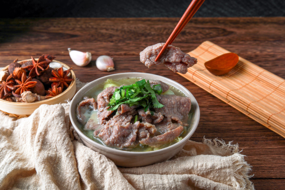 乡土娃清汤牛肉火锅底料,正宗乐山味,这个牛肉很巴适!