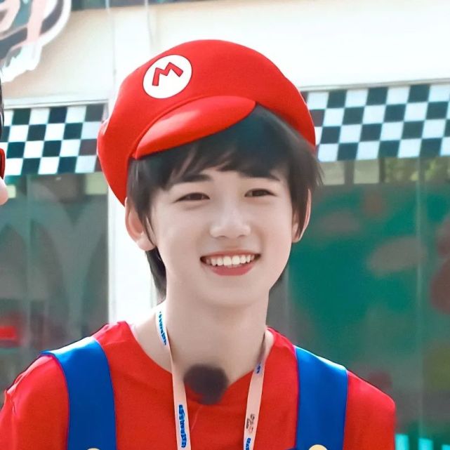 那些内存不够也舍不得删的宋亚轩照片