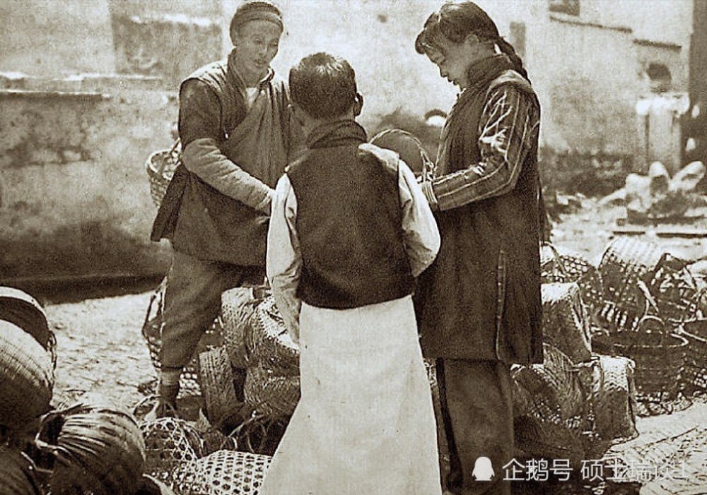 这是1900年的上海,百姓生活场景的老照片