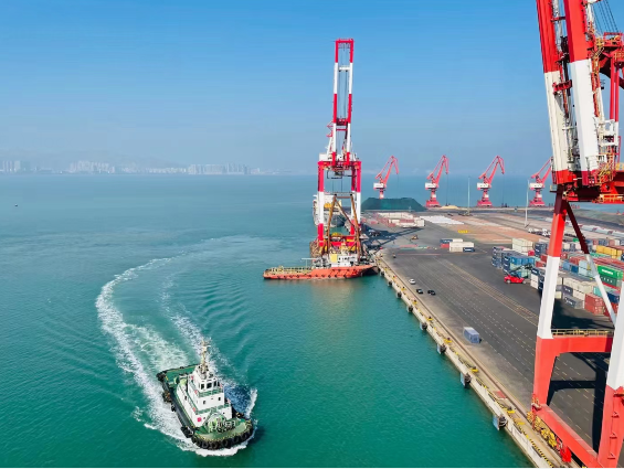 郑州经济总量占全省比例_郑州经济贸易学院(2)