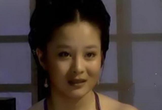从"当红花旦"到"惨遭封杀,将剧组告上法庭的常远,得罪了谁