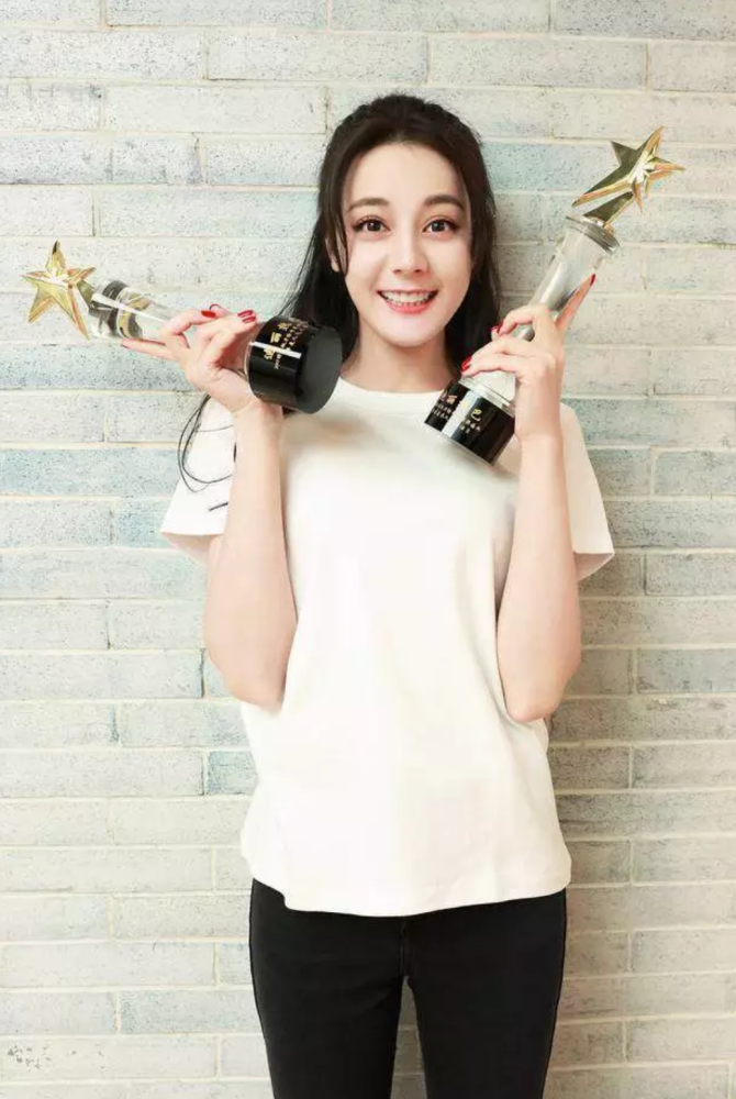 年: 年度最受欢迎华语女演员 2019年: 年度最受欢迎华语女演员 2020年
