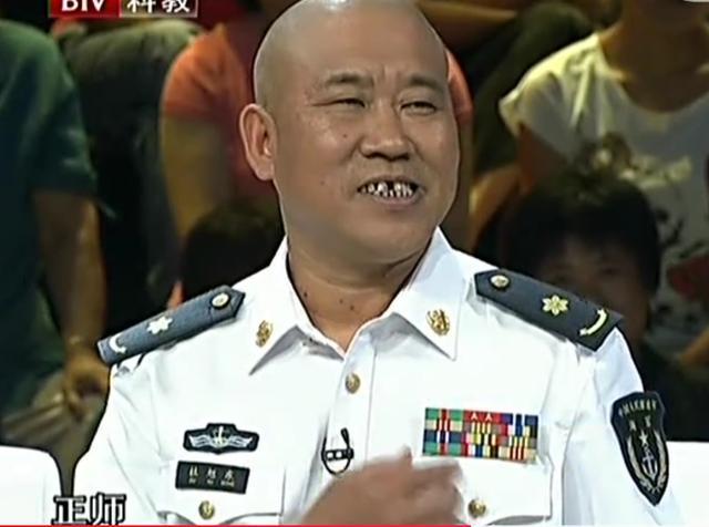 "最丑影帝"杜旭东,是正师级军衔,却在貌美妻子面前认怂