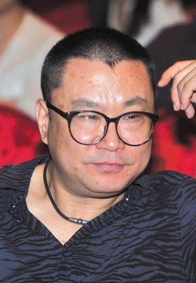 尹相杰近照凄凉,大腹便便疲态尽显,51岁仍奔波小商演维持生计