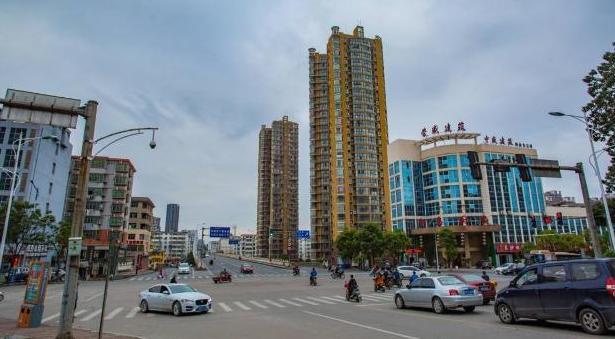 九江地区常住人口有多少_九江庐山有多少阶梯(3)