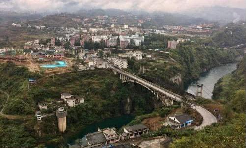 黔西县多少人口_黔西县水西公园图片(2)