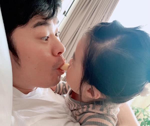 陈赫宅家40天未出门,被老婆养胖一大圈!安安直呼父母大名没礼貌