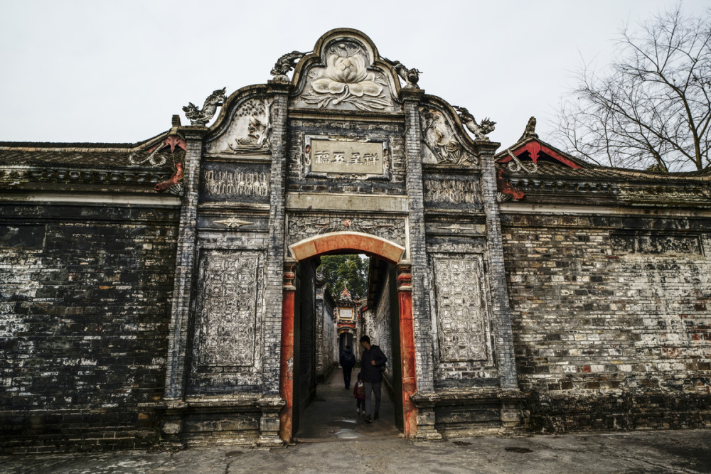 直击:四川地主刘文彩庄园,77年前的建筑,时至今日依然尽显奢华