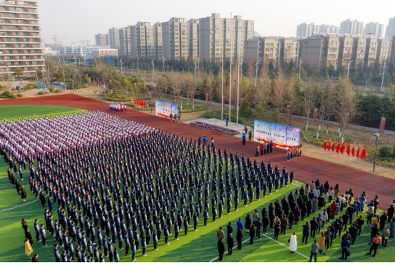 淮海战役纪念馆讲解员参加徐州市新元中学开学第一课活动