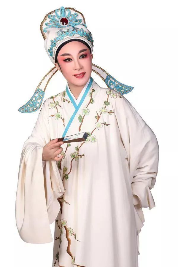 择一事,终一生:最大的幸福是坚守越剧,传承毕派