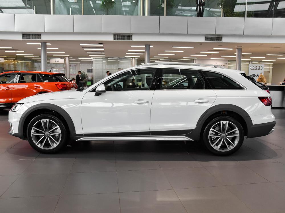 高颜值中型车 小哥带你一起看奥迪a4 allroad