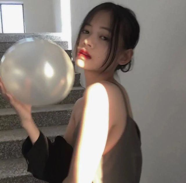 超好看的女生头像