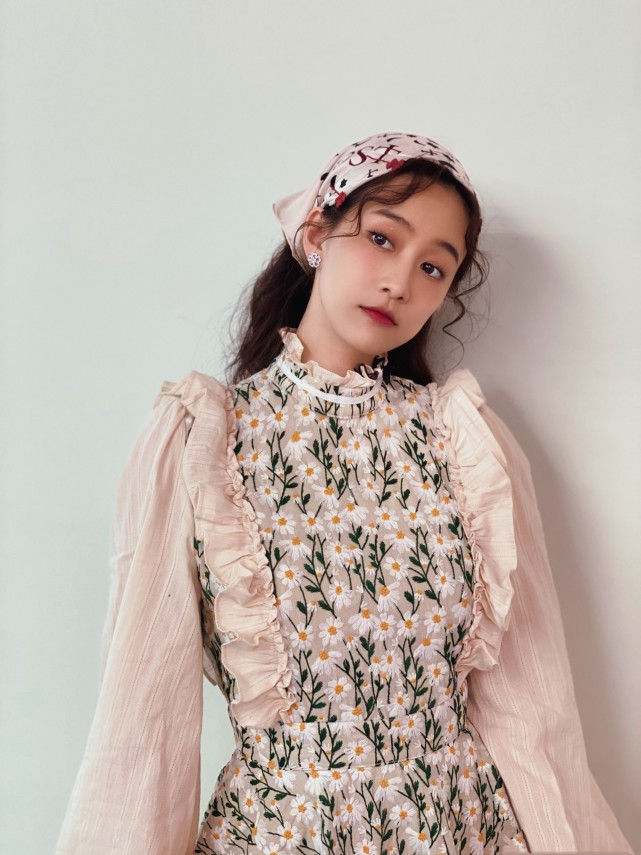 刘美含.在逃花仙子造型.清丽美图