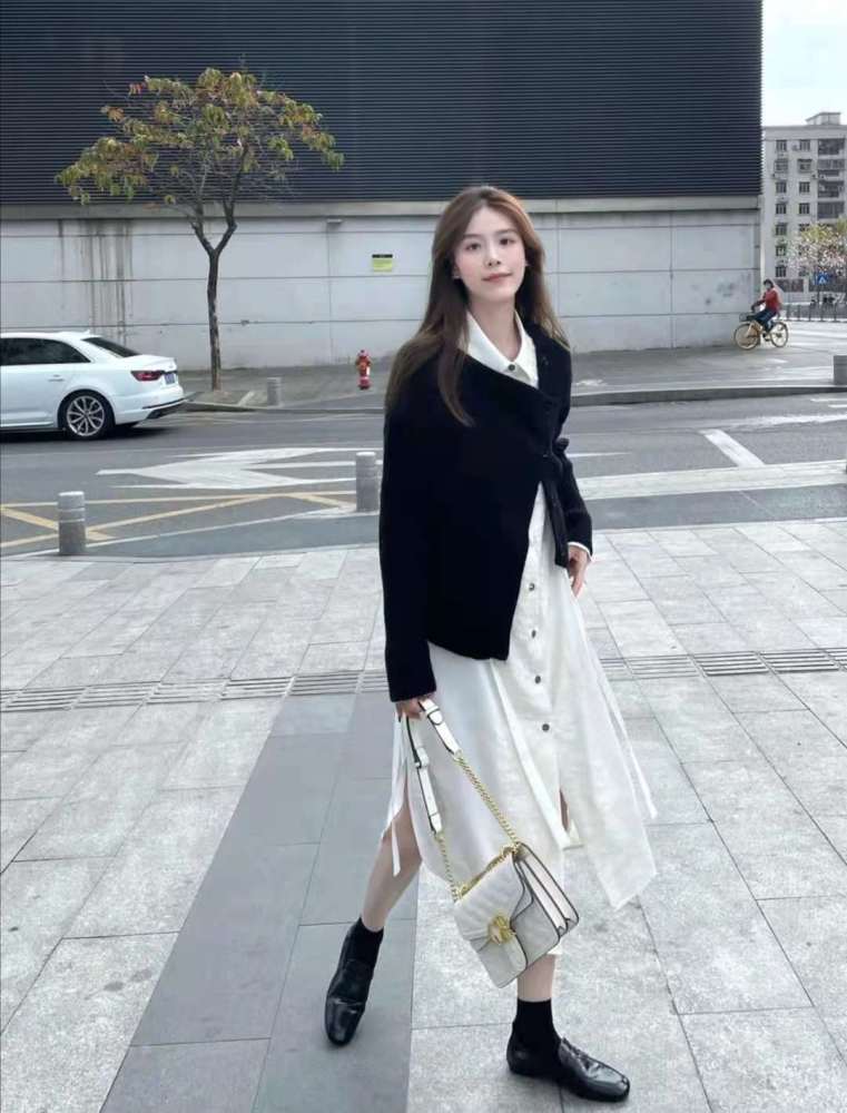 女人春天穿什么衣服好看