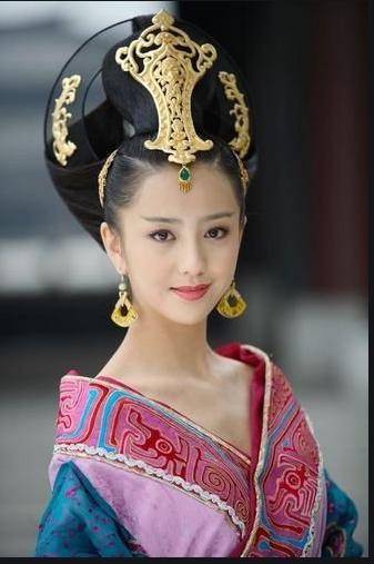 陈思诚"牵手门"860天后,"被"离婚的佟丽娅,也"翻车"了