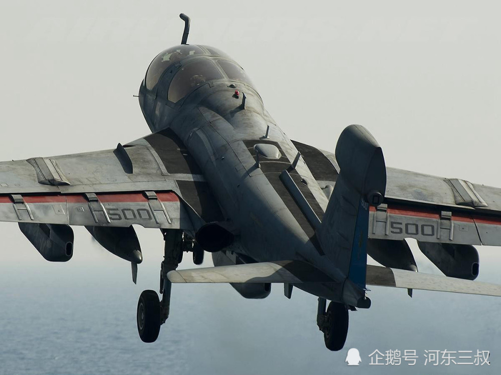 ea-6b"徘徊者"电子战飞机