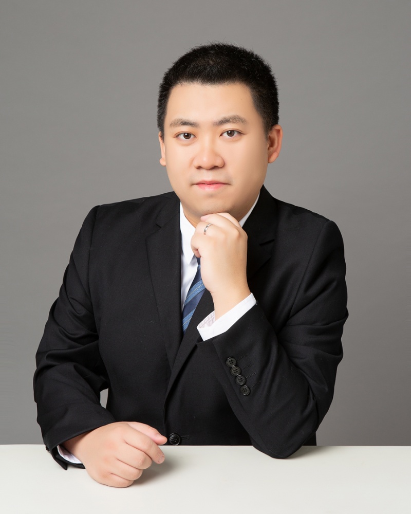 追求极致的后浪记西安交通大学特聘研究员博士生导师何旺骁