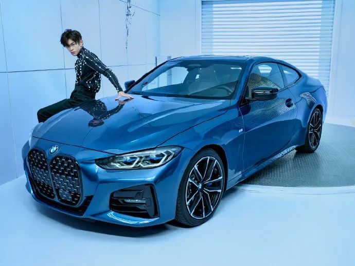 易烊千玺 x bmw 新生代 酷写未来