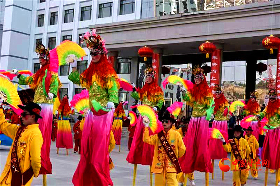 【网络中国节·春节】传承活态非遗 临夏州和政秧歌"上十三"