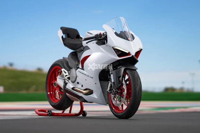 杜卡迪panigale v2星耀白上市,售19.1万