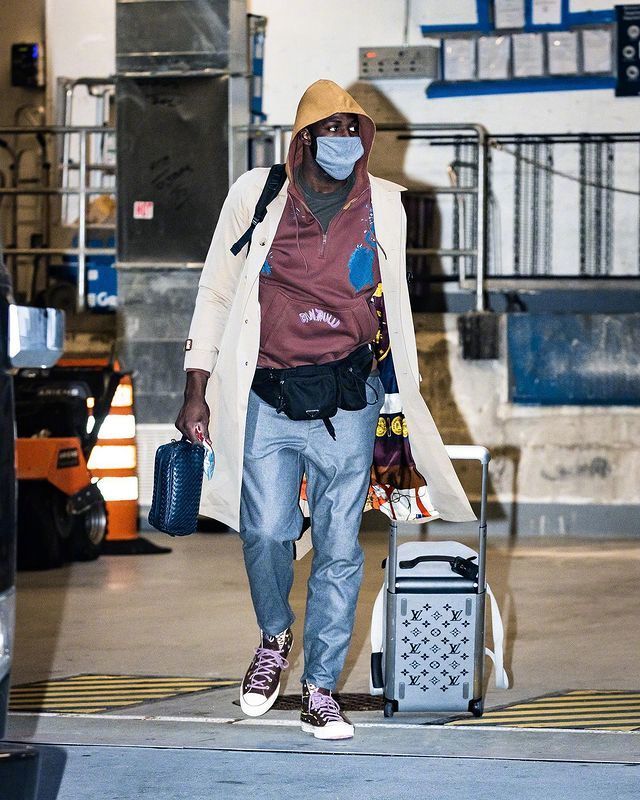 今日nba球员通道穿搭,勇士众人亮点颇多