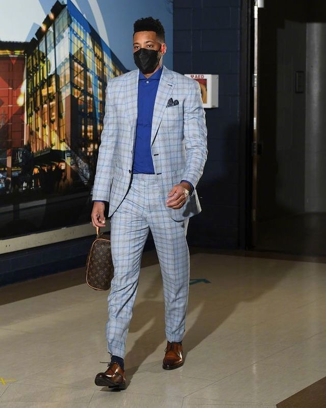 今日nba球员通道穿搭,勇士众人亮点颇多