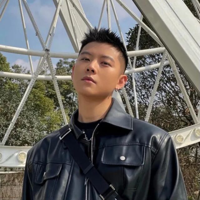 10款超帅男生发型,总有一款适合你!